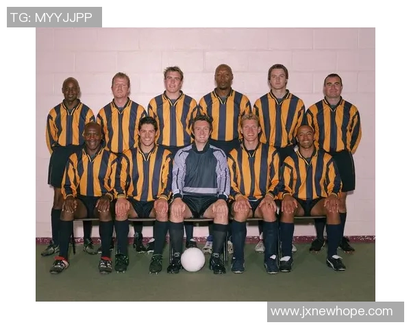 七月足球盛事来袭哪位明星球员将闪耀登场